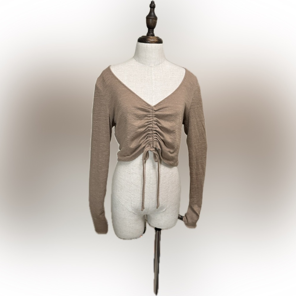 Aritzia long sleeve cropped top